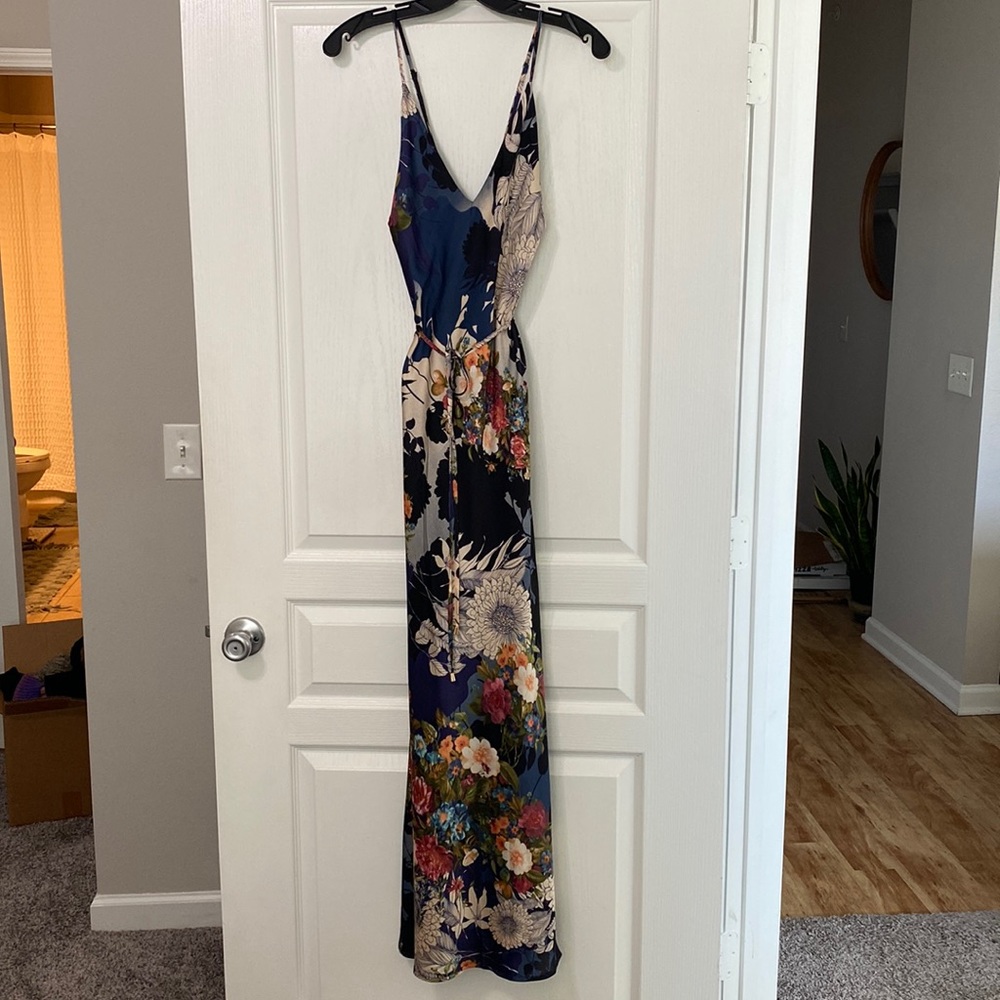 COPY - Floral patterned silk maxi dress